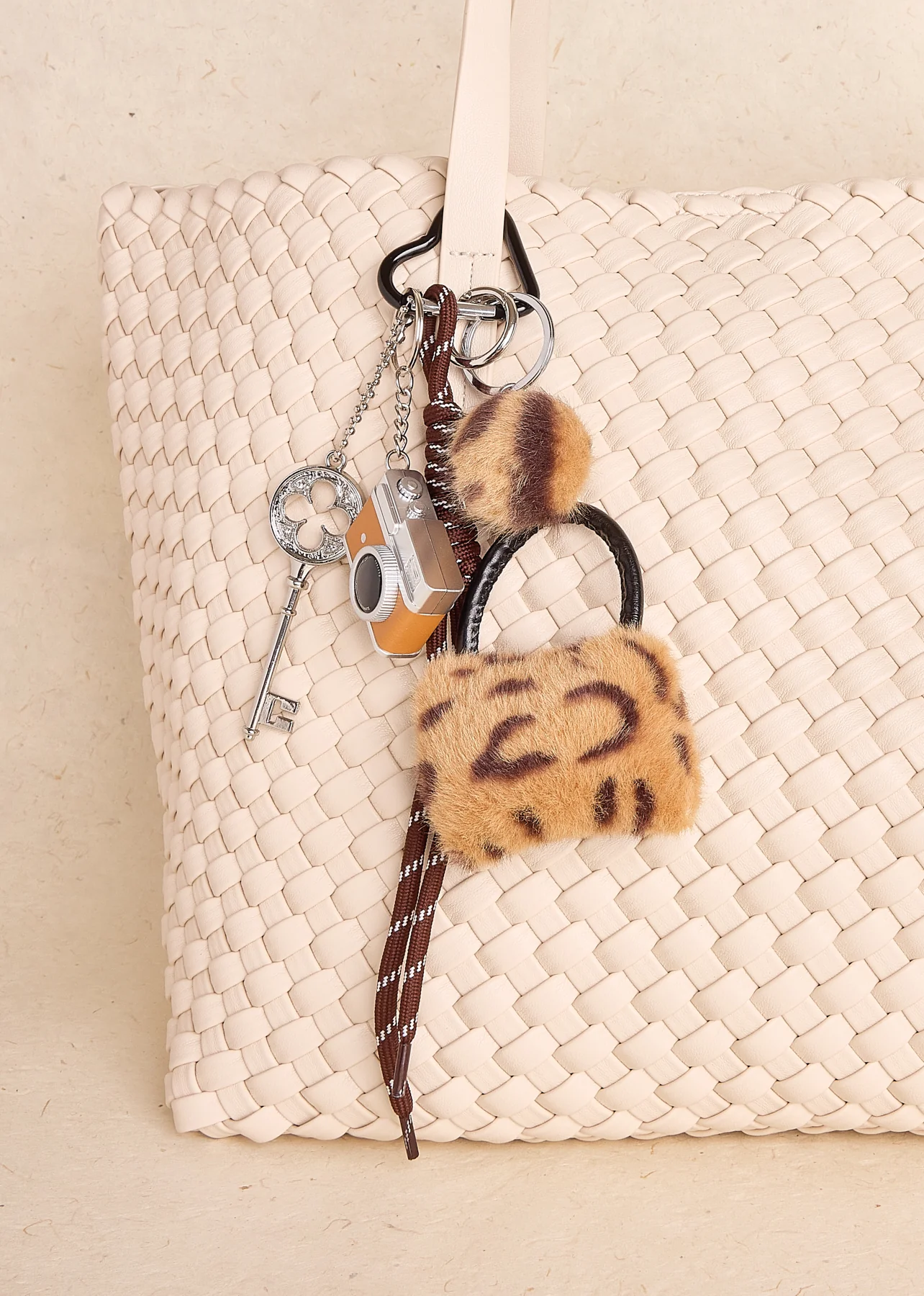Miniature 8